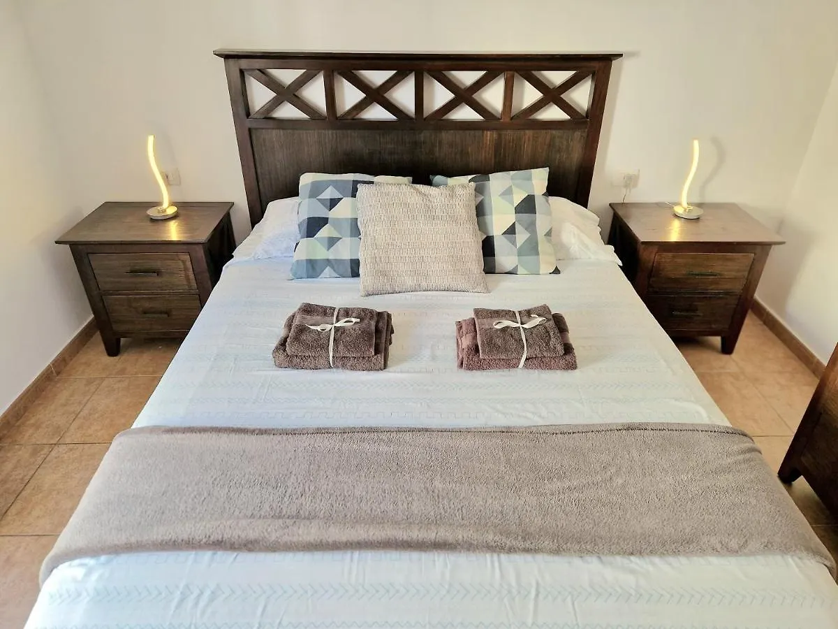 Сasa de vacaciones Spacious Chalet Next To The Sea - Airport Villa San Isidro