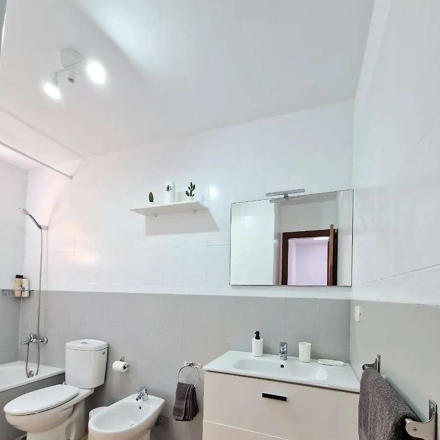 Сasa de vacaciones Spacious Chalet Next To The Sea - Airport Villa San Isidro
